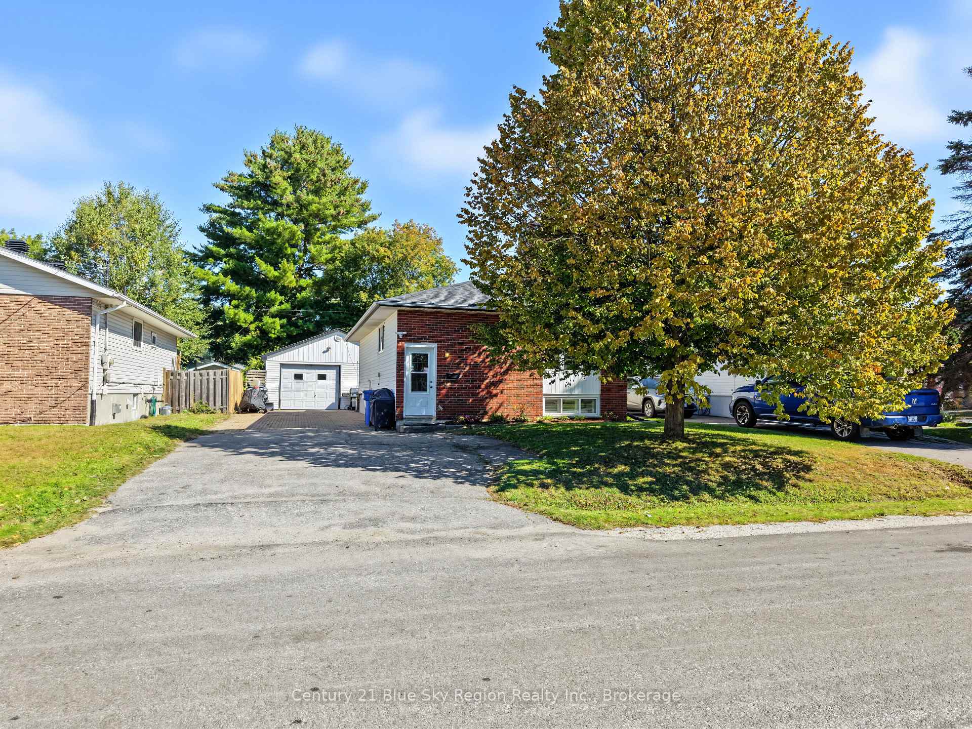 Front of 72 Van Horne Crescent