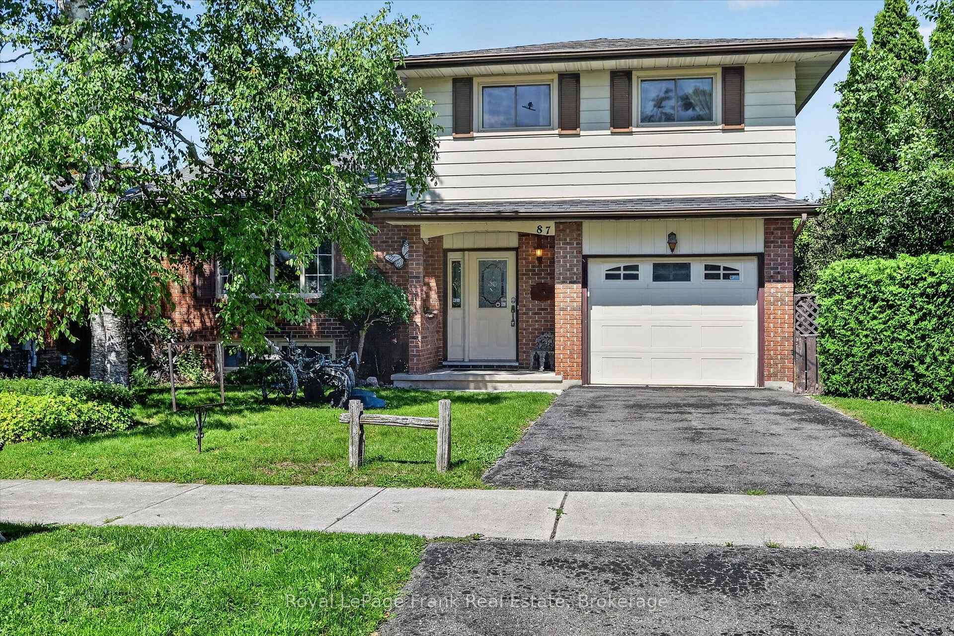 Photo of 87 Oakwood Crescent