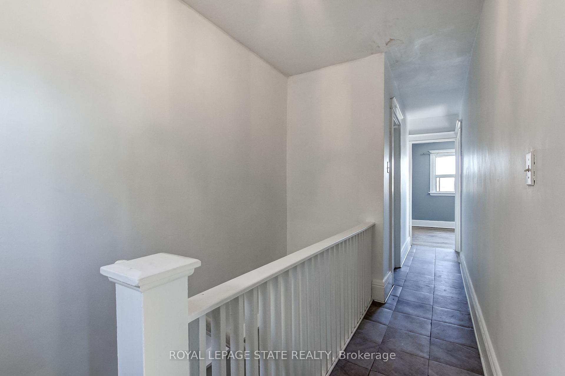 Photo 14 of 69 Gage Avenue N, Hamilton, Stipley — HOMEH