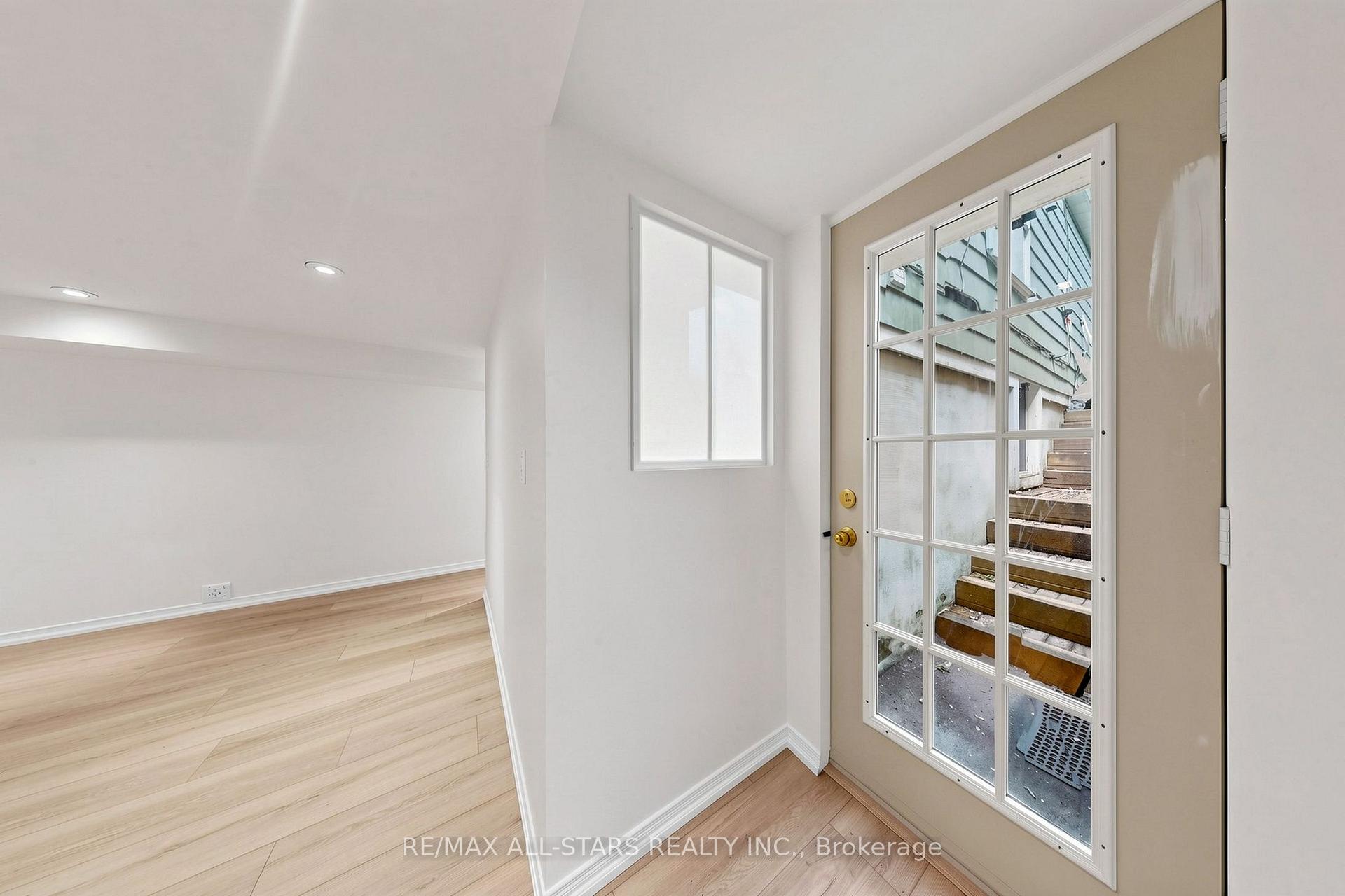 Photo 2 of Unit Basement, 68 Macpherson Avenue, Toronto, The Annex — HOMEH