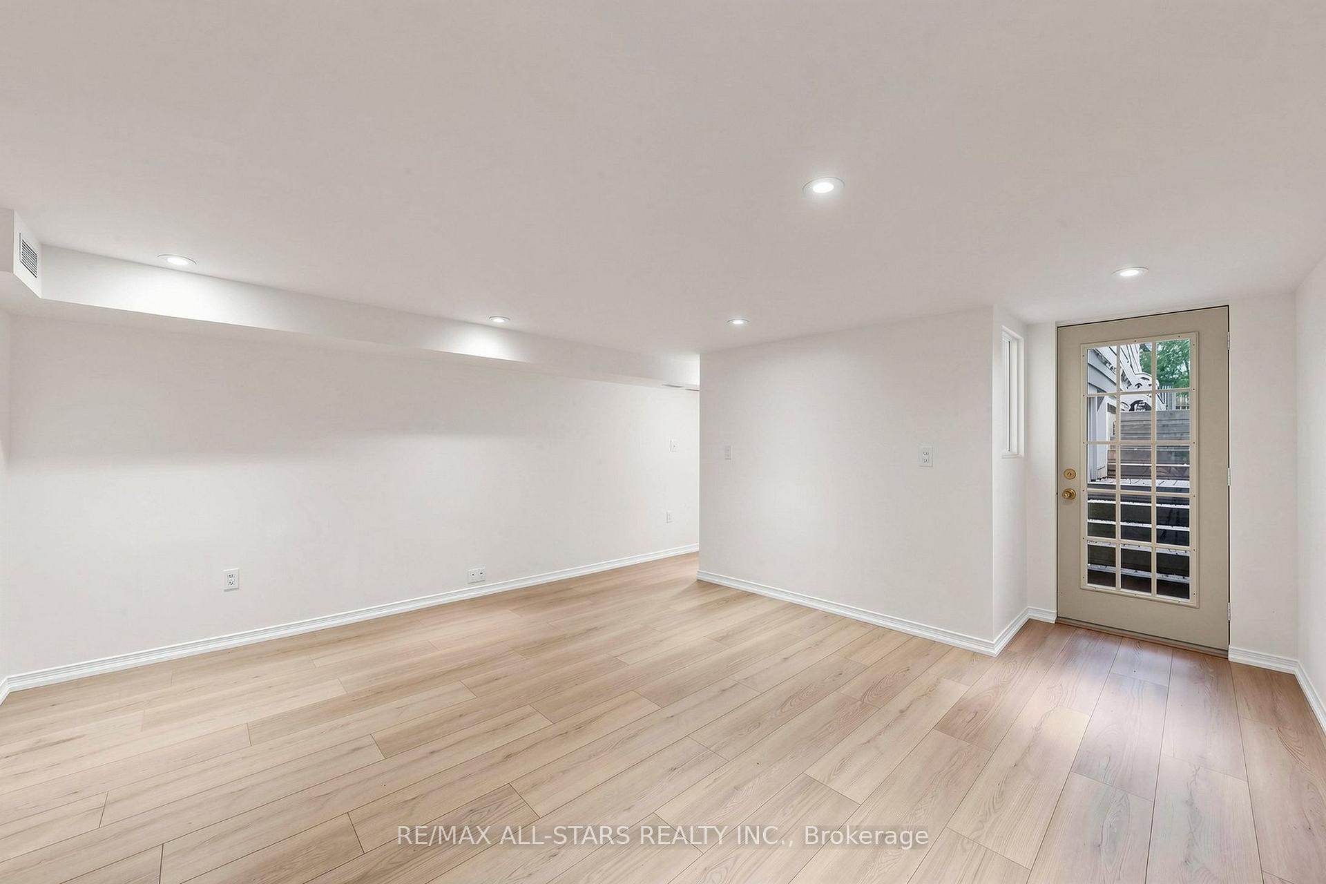 Photo 3 of Unit Basement, 68 Macpherson Avenue, Toronto, The Annex — HOMEH