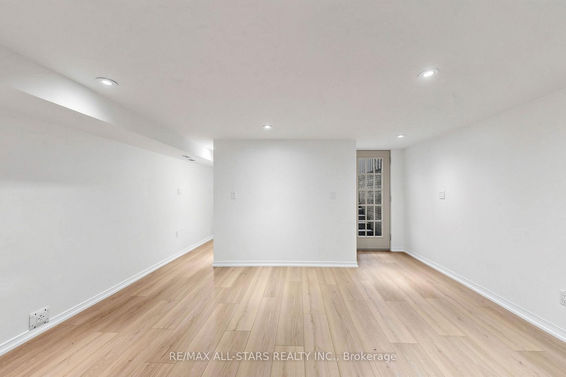 Photo 4 of Unit Basement, 68 Macpherson Avenue, Toronto, The Annex — HOMEH