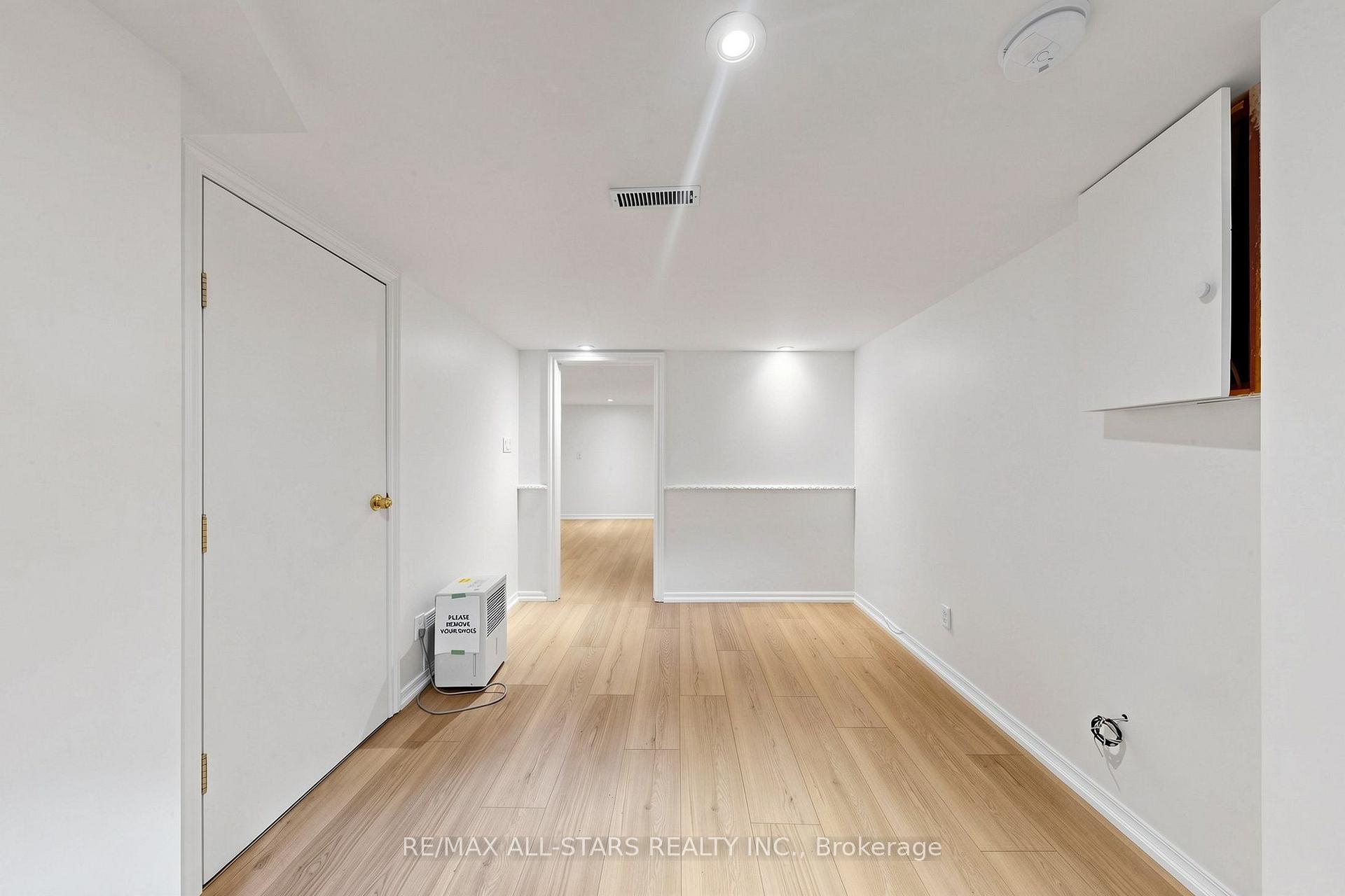 Photo 11 of Unit Basement, 68 Macpherson Avenue, Toronto, The Annex — HOMEH