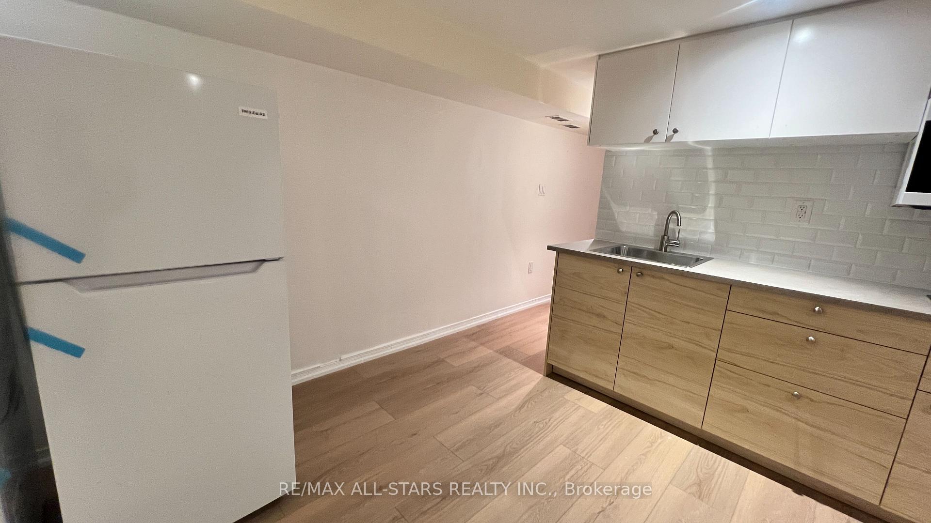 Photo 20 of Unit Basement, 68 Macpherson Avenue, Toronto, The Annex — HOMEH