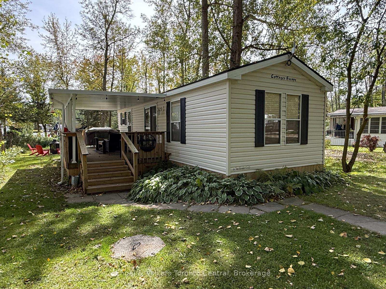 Photo of Unit W 39, 7489 Sideroad 5