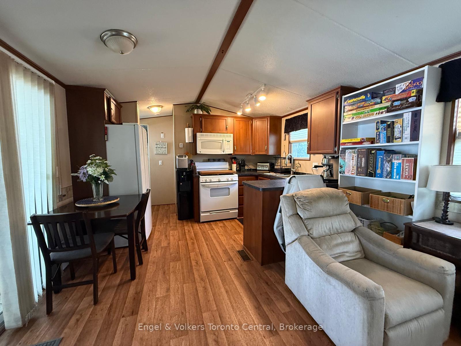 Photo 13 of Unit W 39, 7489 Sideroad 5, Wellington North, Rural Wellington North — HOMEH