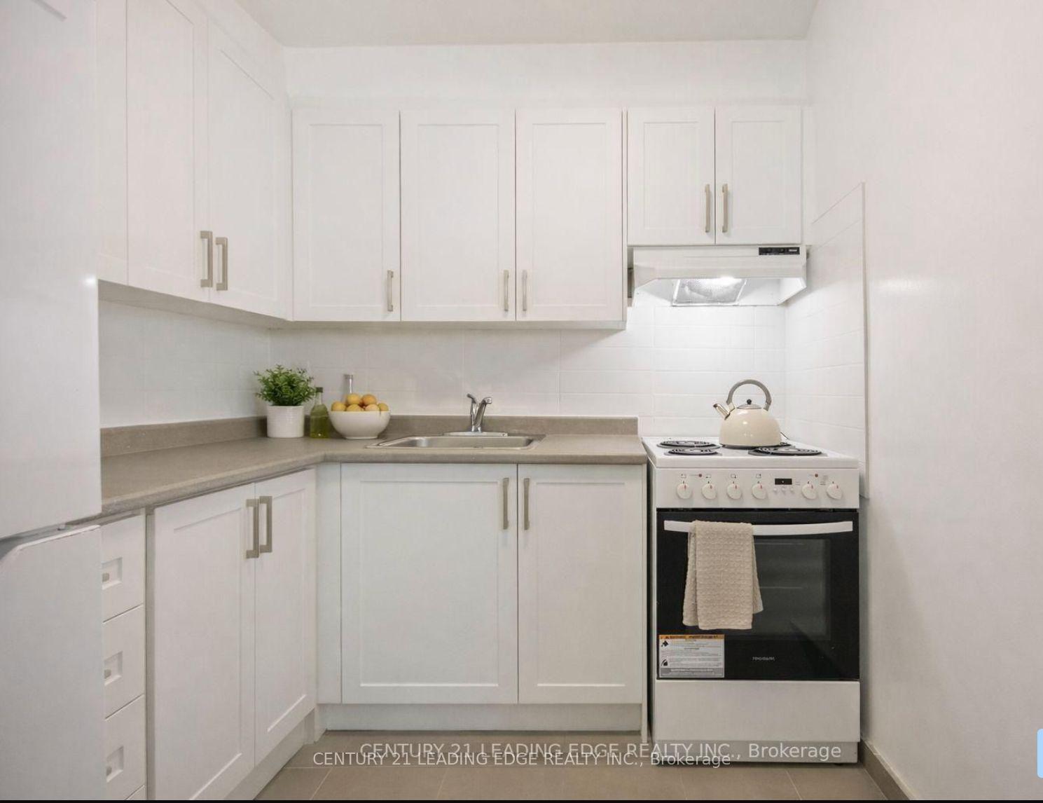 Photo 2 of Unit 23A, 20 Prince Arthur Avenue, Toronto, The Annex — HOMEH