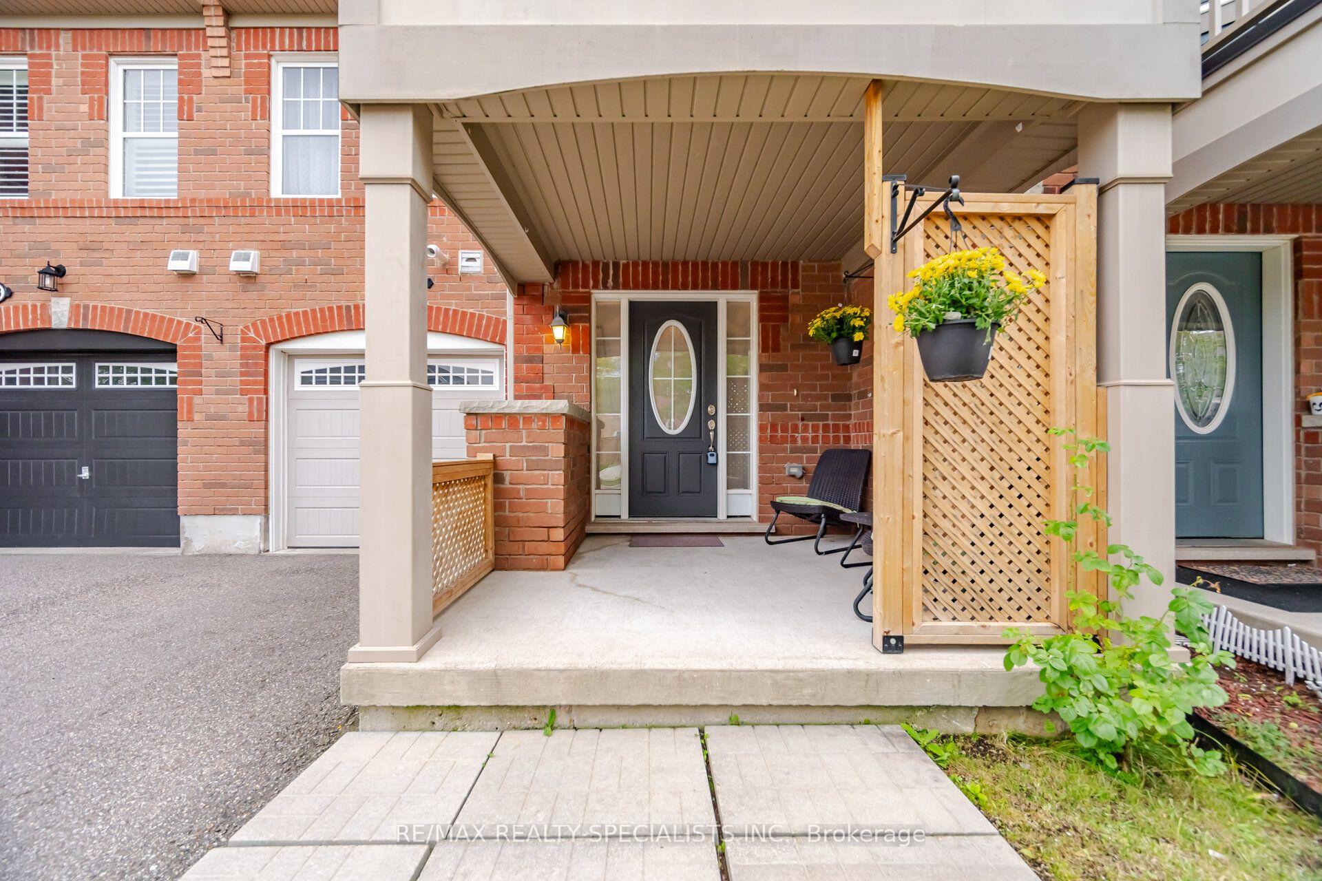 Photo 3 of 220 Mortimer Crescent, Milton, Harrison — HOMEH