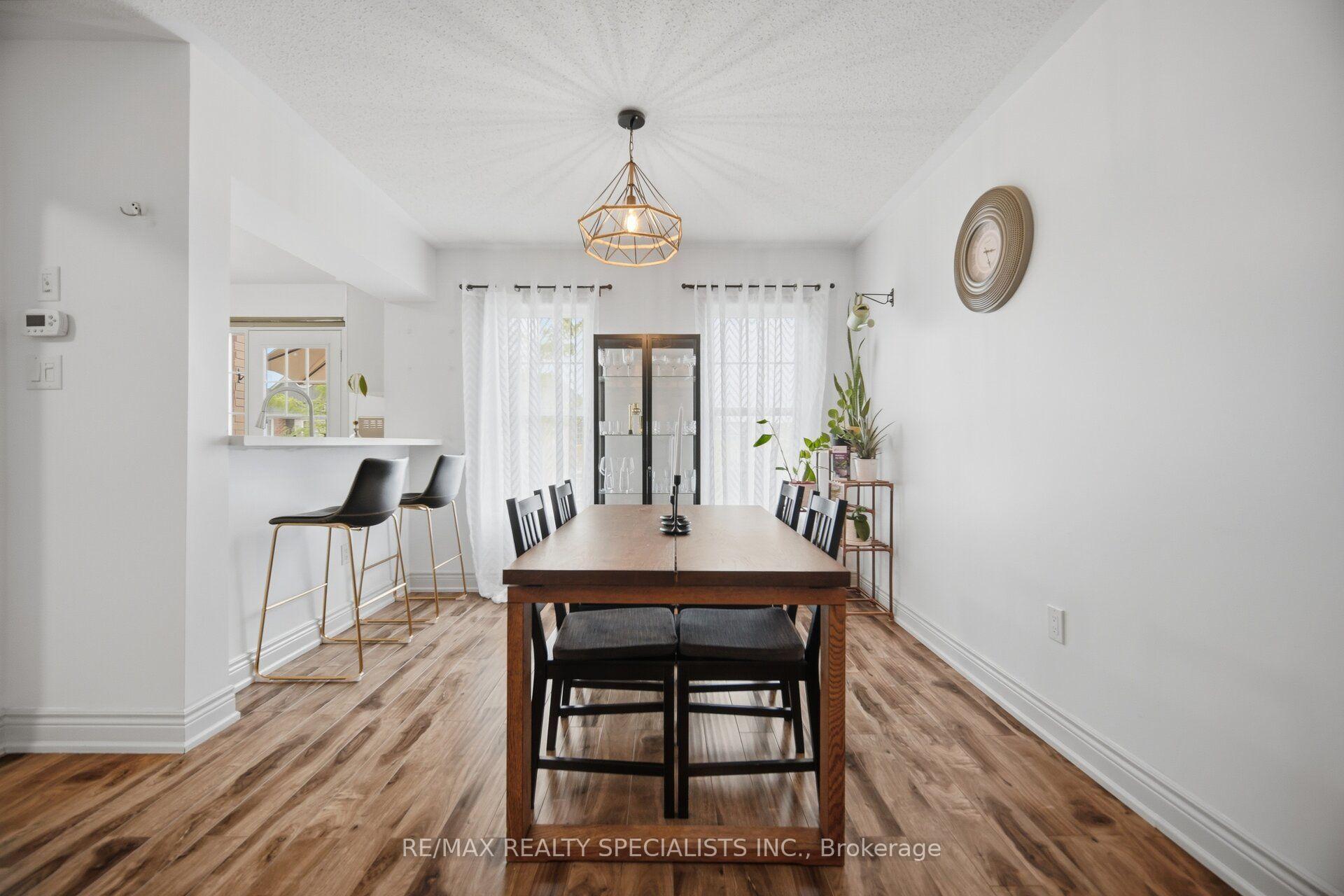 Photo 13 of 220 Mortimer Crescent, Milton, Harrison — HOMEH