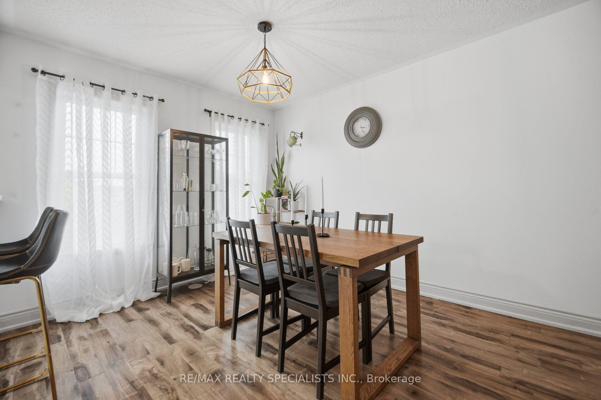 Photo 14 of 220 Mortimer Crescent, Milton, Harrison — HOMEH