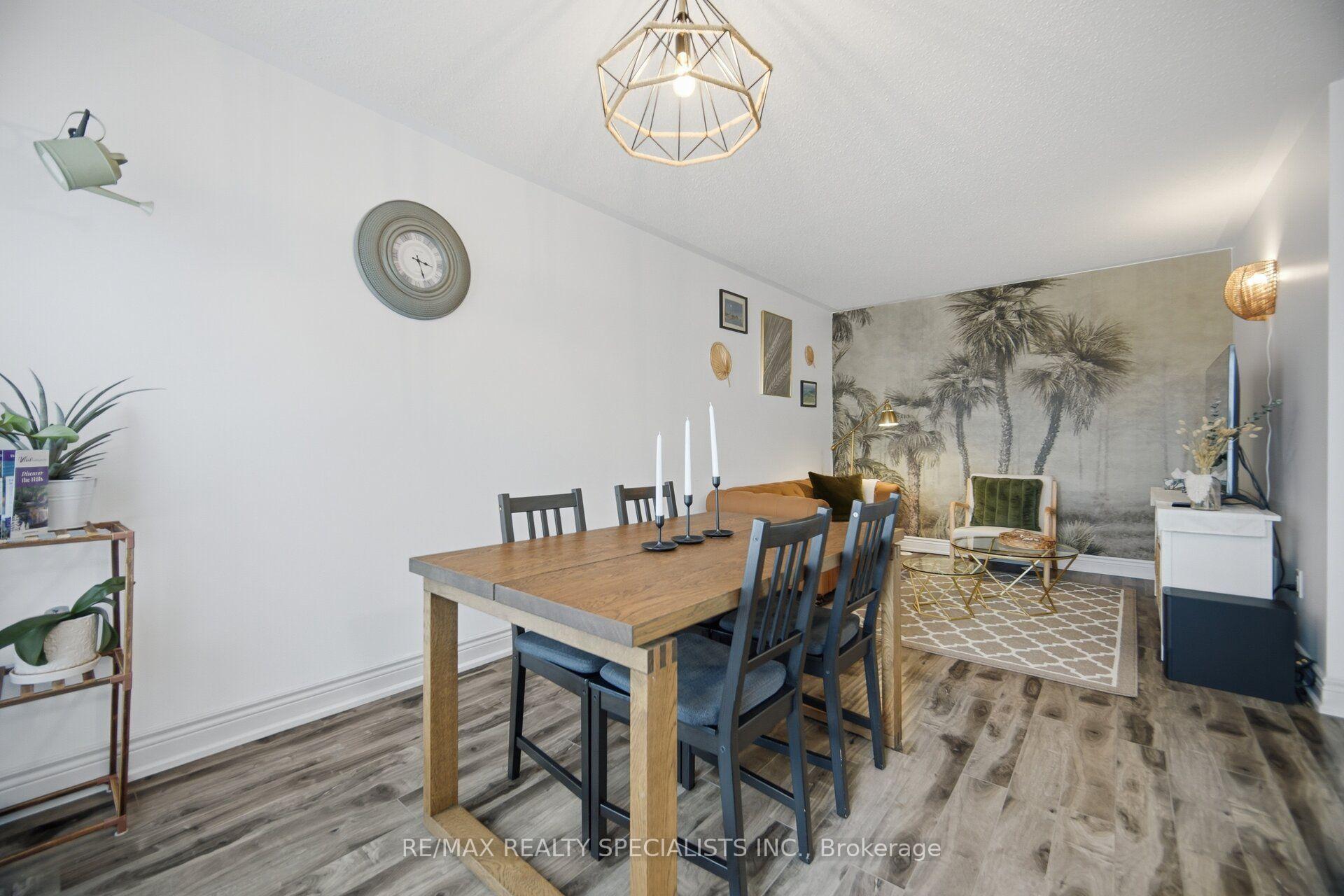 Photo 16 of 220 Mortimer Crescent, Milton, Harrison — HOMEH