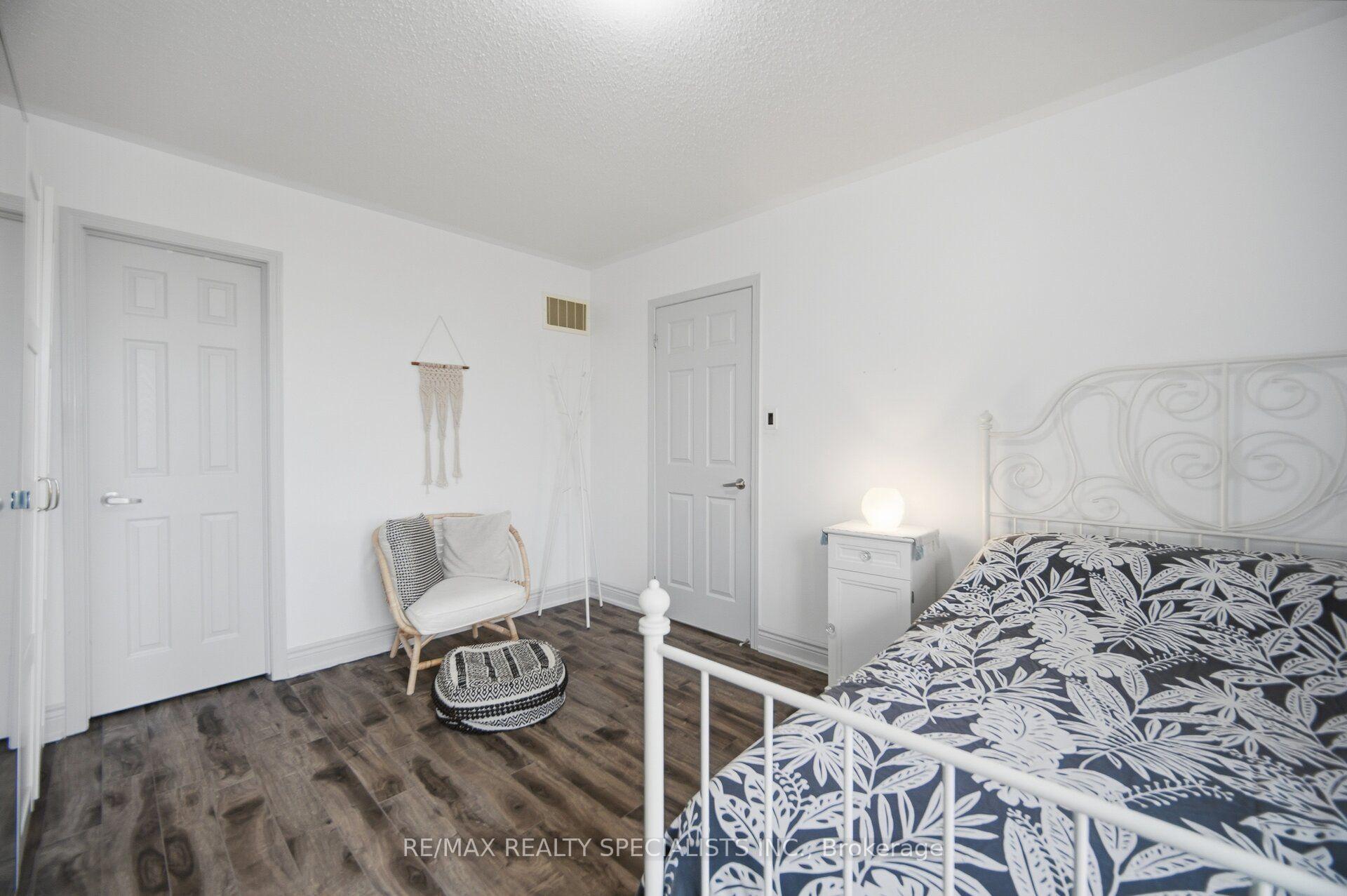 Photo 28 of 220 Mortimer Crescent, Milton, Harrison — HOMEH
