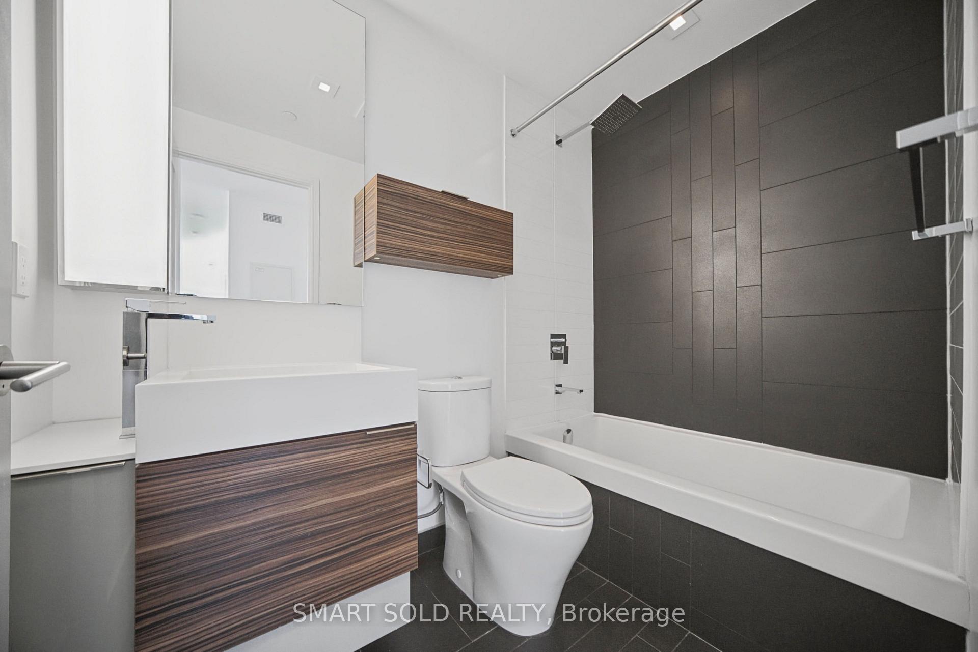 Photo 15 of Unit 2109, 88 Scott Street, Toronto, Church-Yonge Corridor — HOMEH