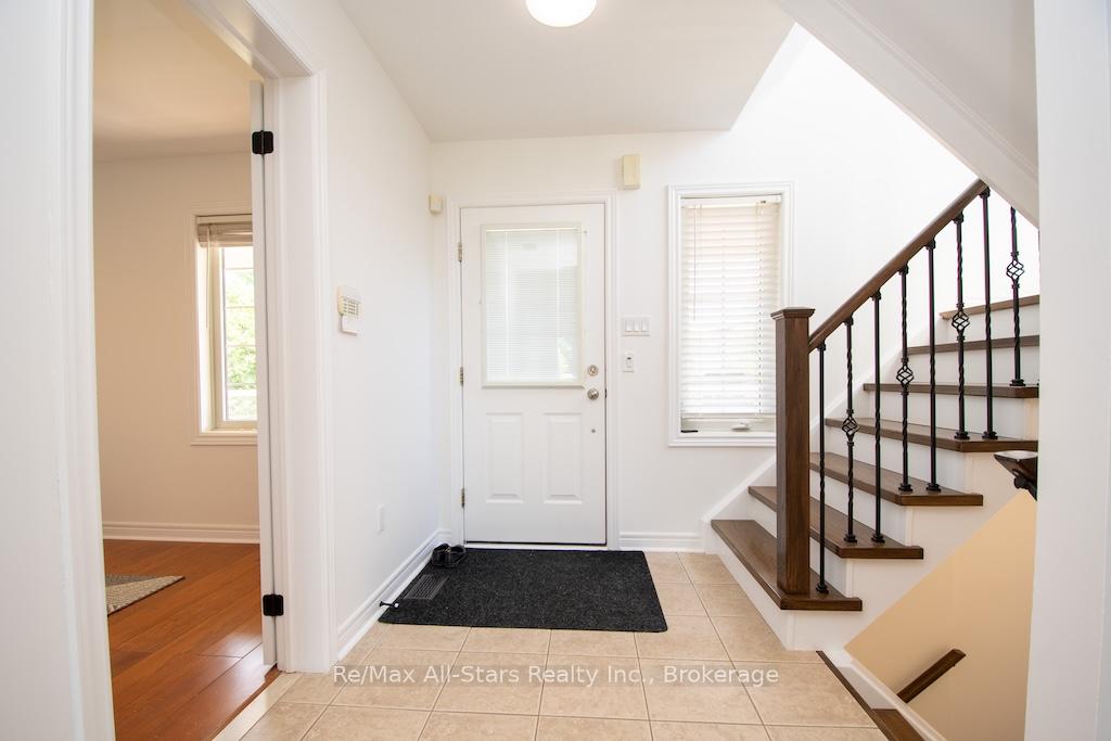 Photo 9 of 48 Brule Lakeway, Georgina, Sutton & Jackson's Point — HOMEH