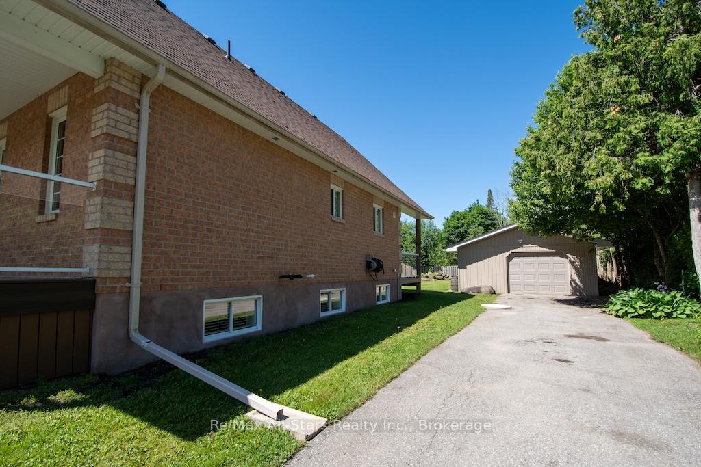 Photo 35 of 48 Brule Lakeway, Georgina, Sutton & Jackson's Point — HOMEH