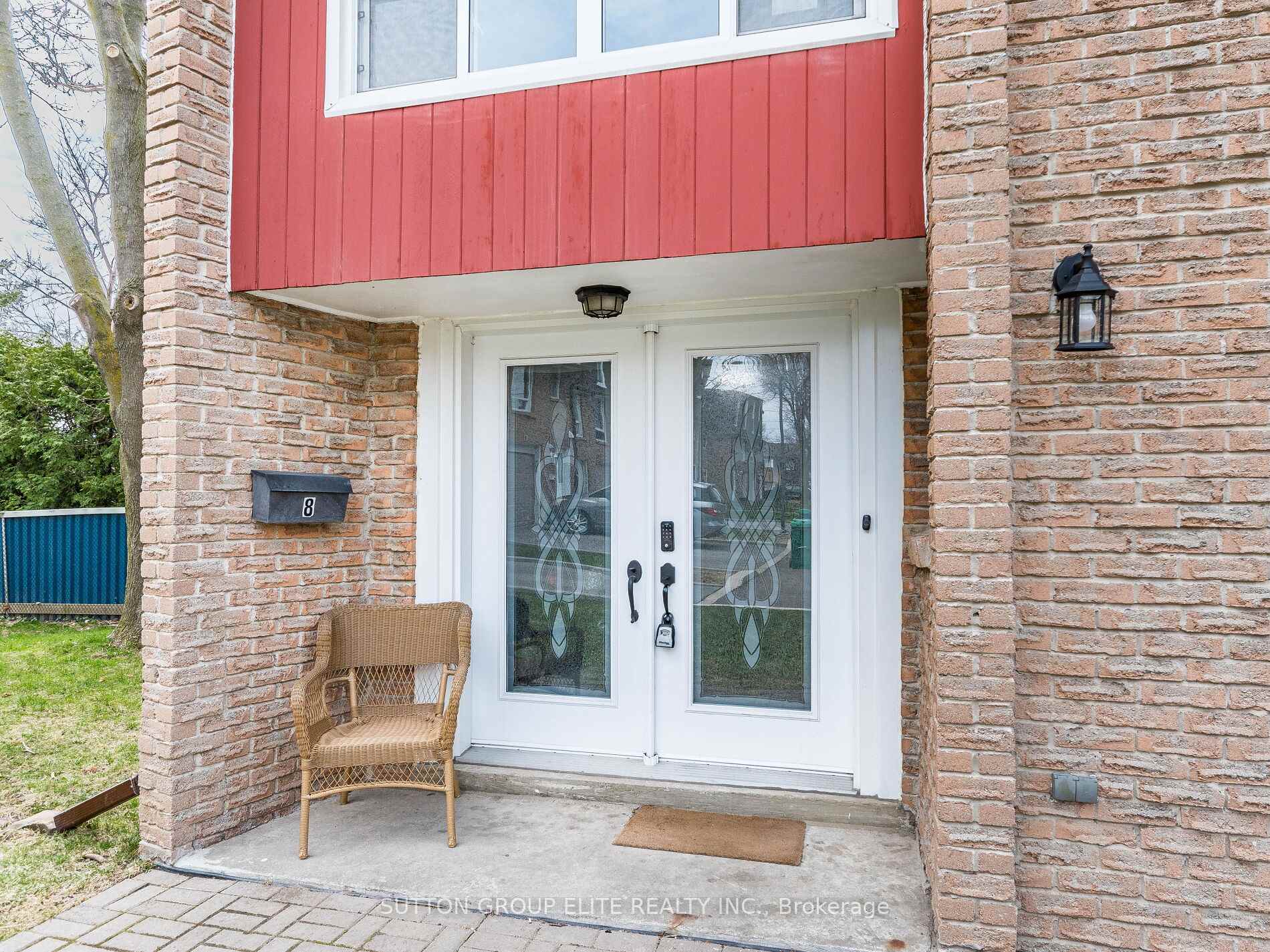 Photo 2 of Unit 8, 640 Rathburn Road E, Mississauga, Rathwood — HOMEH