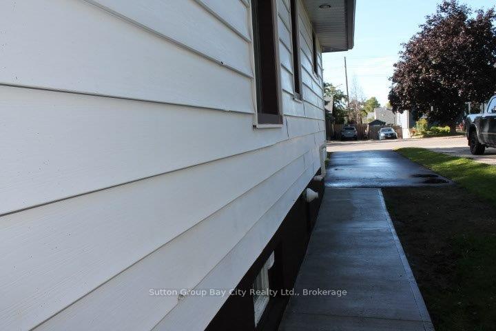 Photo 20 of 131 Rupert Street, Thunder Bay, Mariday Heights — HOMEH