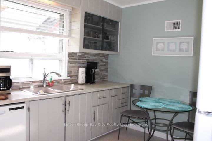 Photo 37 of 131 Rupert Street, Thunder Bay, Mariday Heights — HOMEH