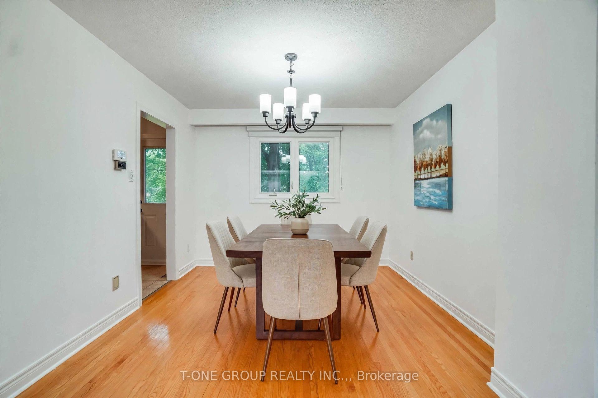Photo 5 of 77 Parkway Avenue, Markham, Markham Village — HOMEH
