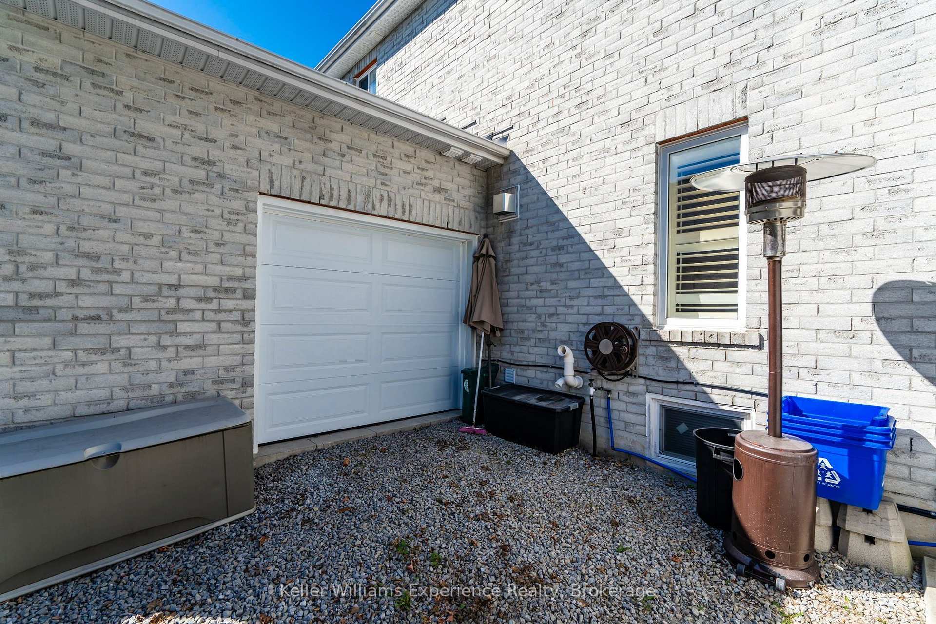 Photo 36 of 2007 Celeste Street, Innisfil, Alcona — HOMEH