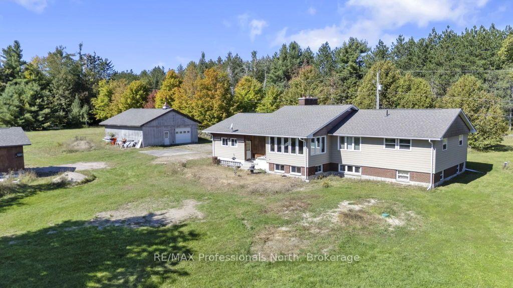 Photo 2 of 1976 Gelert Road, Minden Hills, Minden — HOMEH