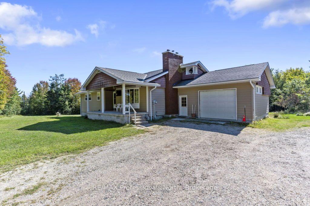 Photo 26 of 1976 Gelert Road, Minden Hills, Minden — HOMEH