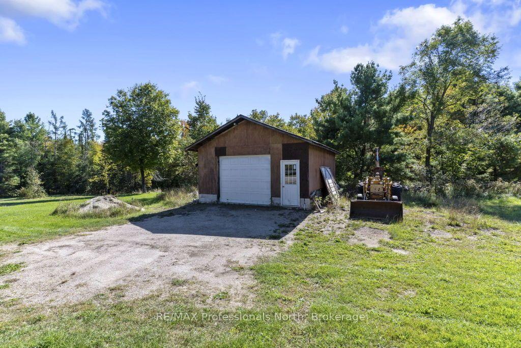Photo 27 of 1976 Gelert Road, Minden Hills, Minden — HOMEH