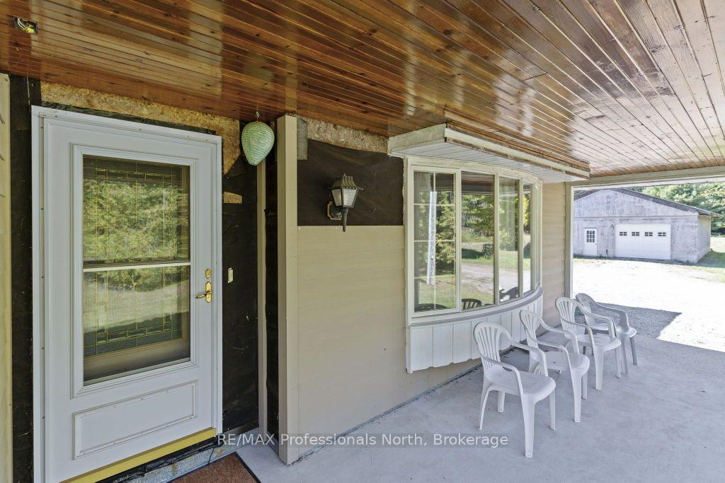 Photo 33 of 1976 Gelert Road, Minden Hills, Minden — HOMEH