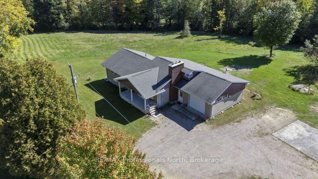 Photo 34 of 1976 Gelert Road, Minden Hills, Minden — HOMEH