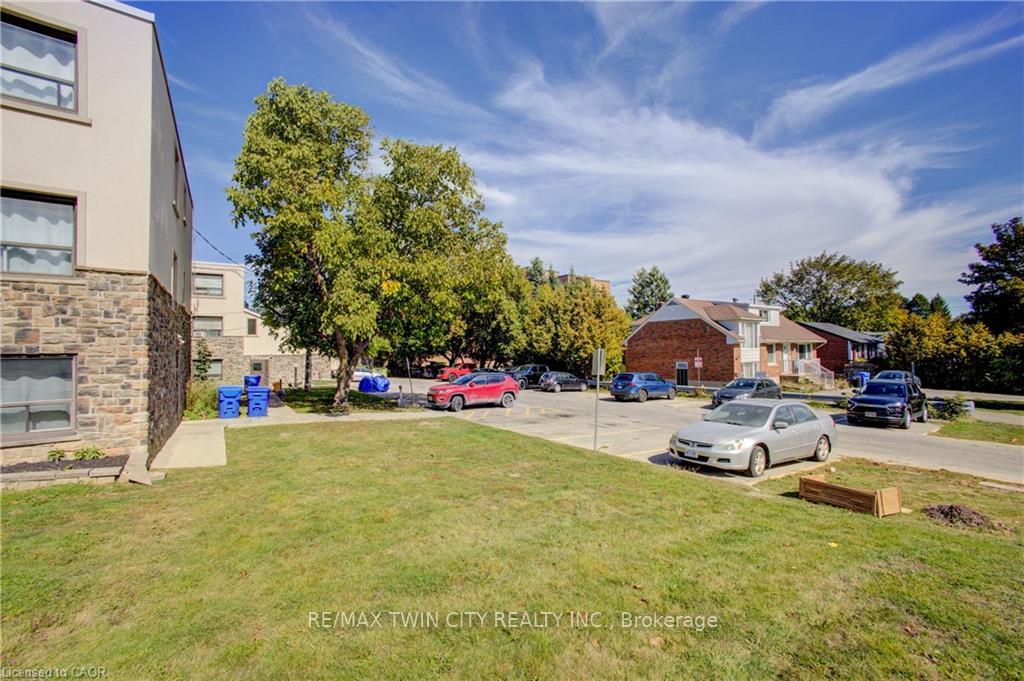 Photo 15 of Unit 11, 63 First Street, Orangeville — HOMEH