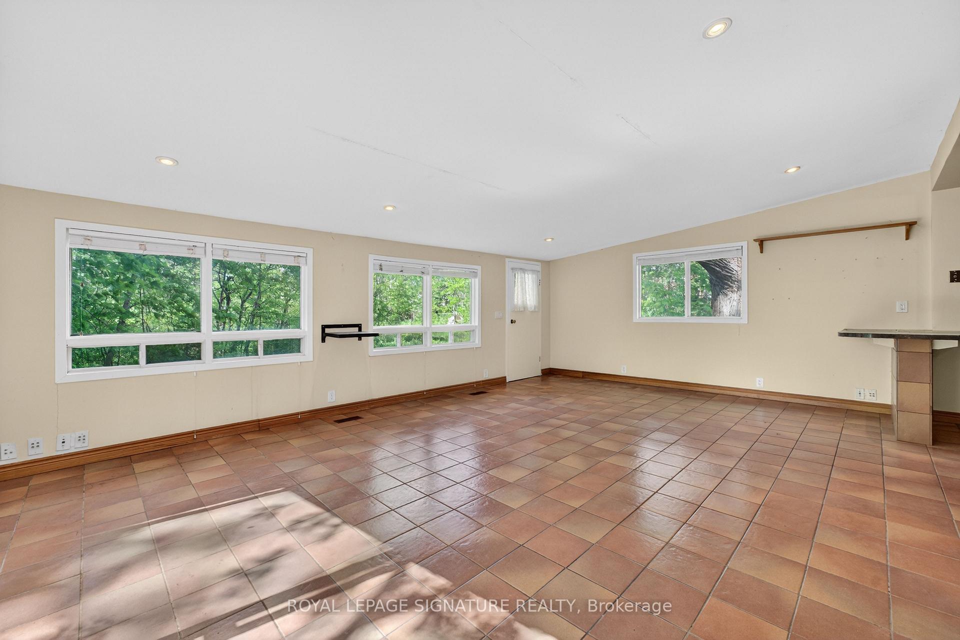 Photo 3 of 429 Rouge Hills Drive, Scarborough, Rouge — HOMEH