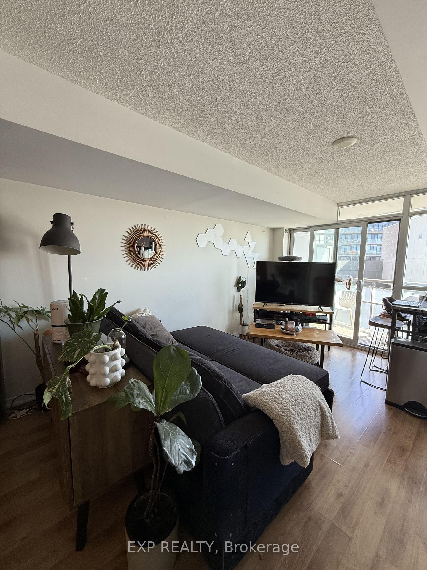 Photo 9 of Unit 1502, 38 Joe Shuster Way, Toronto, South Parkdale — HOMEH