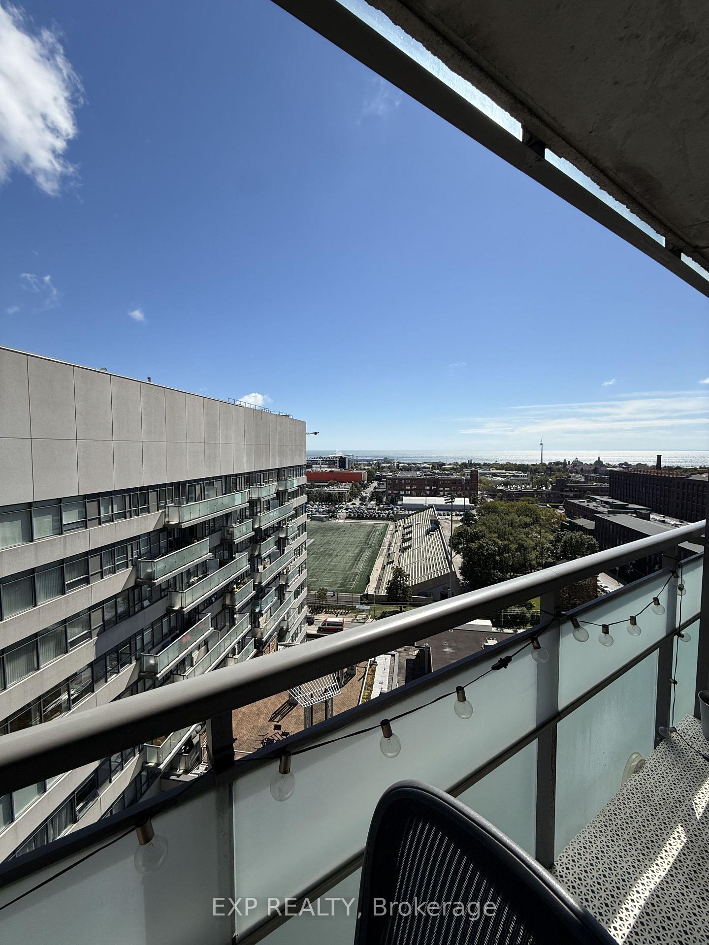 Photo 11 of Unit 1502, 38 Joe Shuster Way, Toronto, South Parkdale — HOMEH