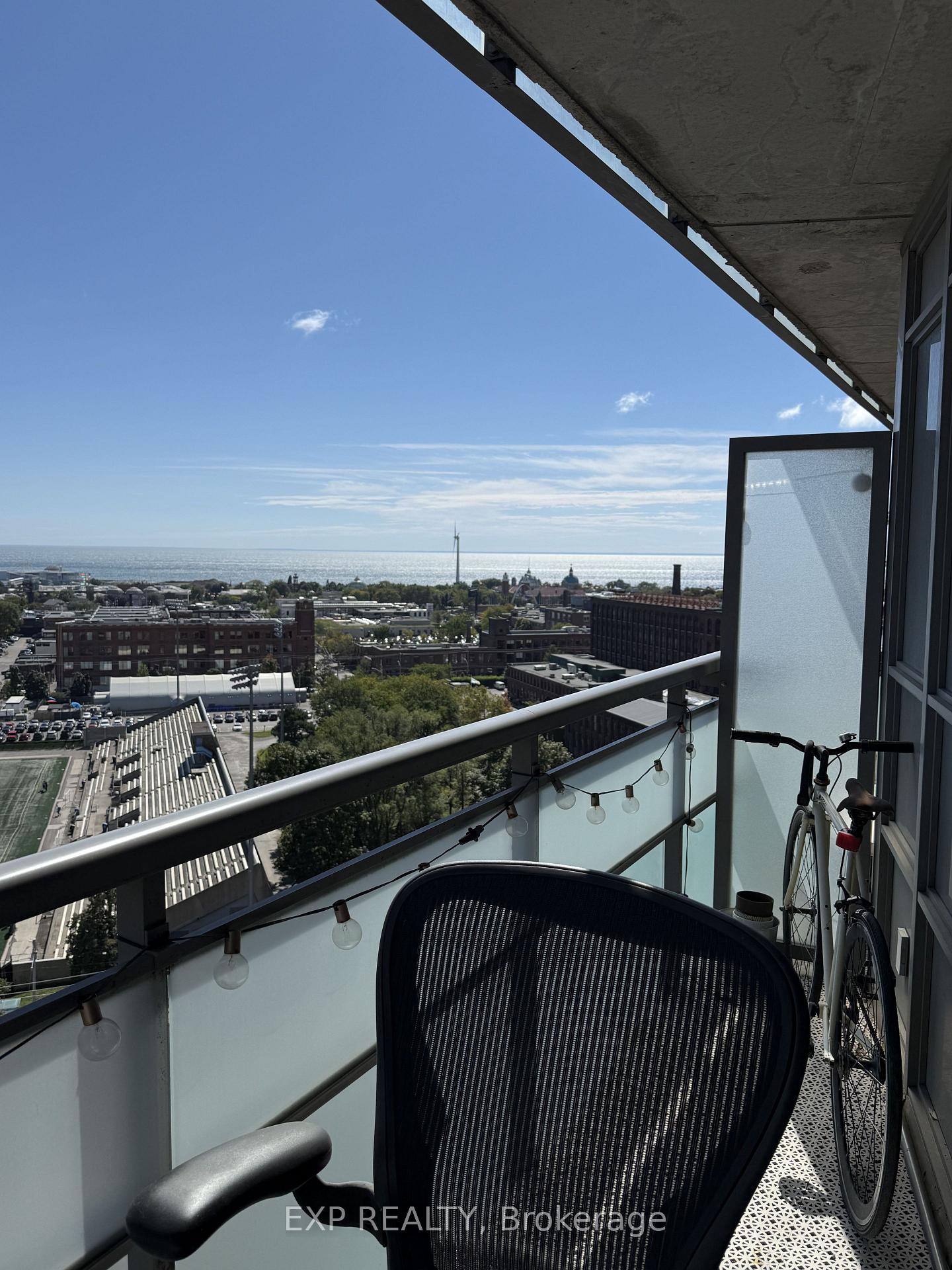 Photo 13 of Unit 1502, 38 Joe Shuster Way, Toronto, South Parkdale — HOMEH