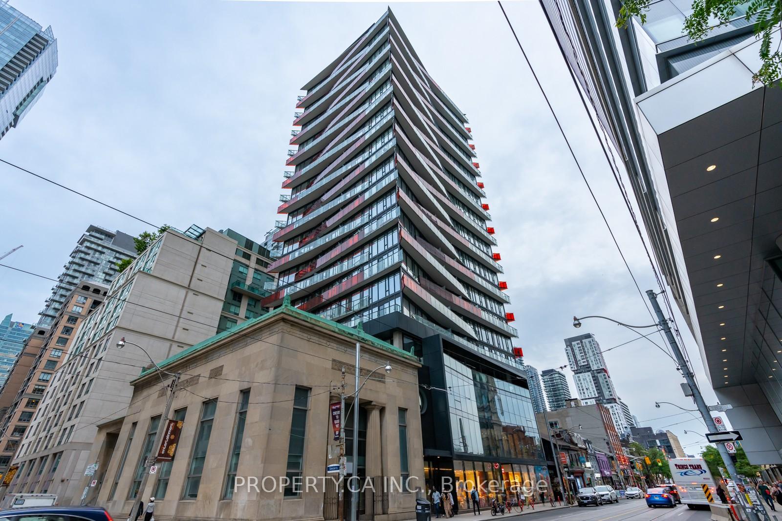 Photo of Unit 1616, 215 Queen Street W