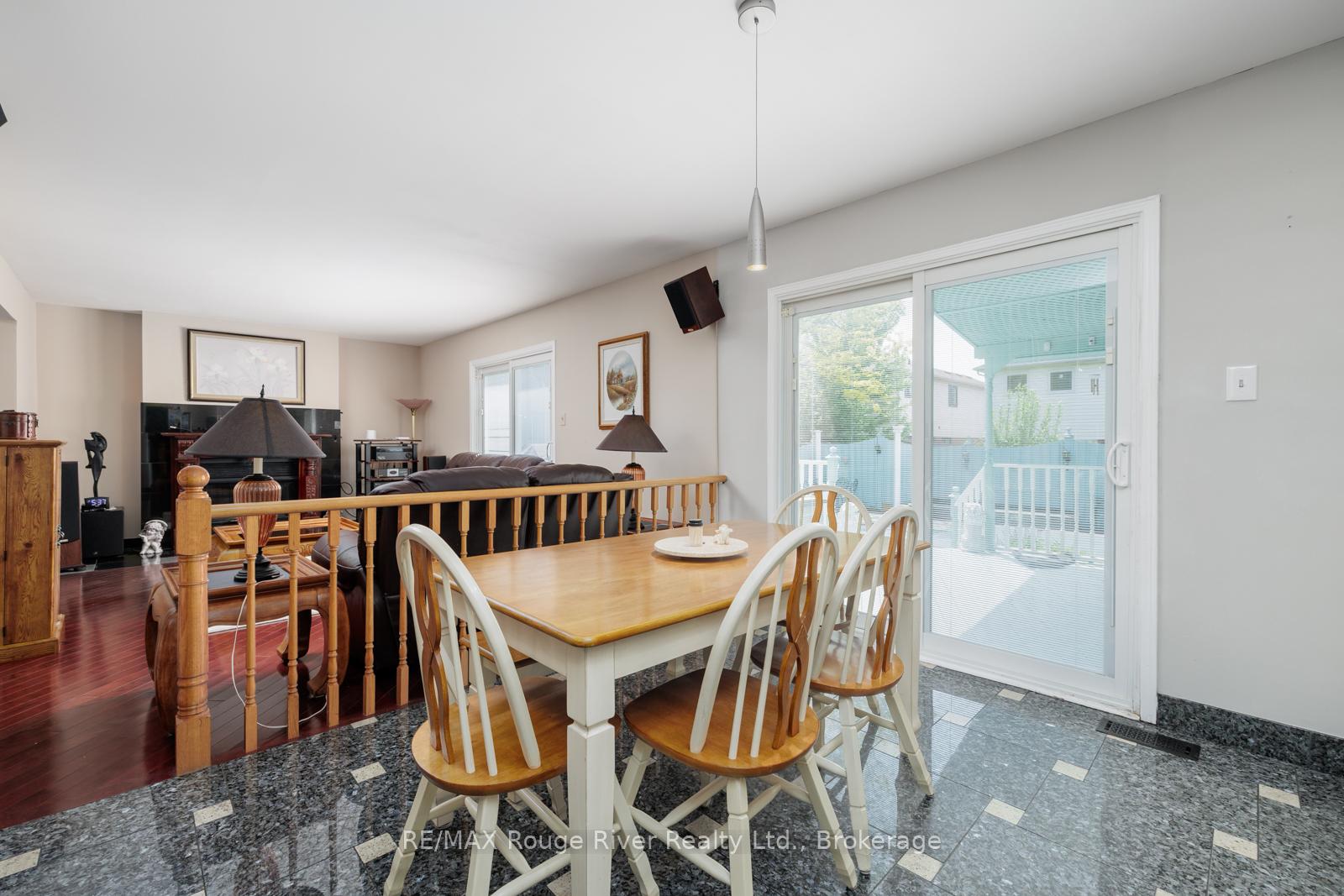Photo 14 of 1106 Ridge Valley Drive, Oshawa, Pinecrest — HOMEH