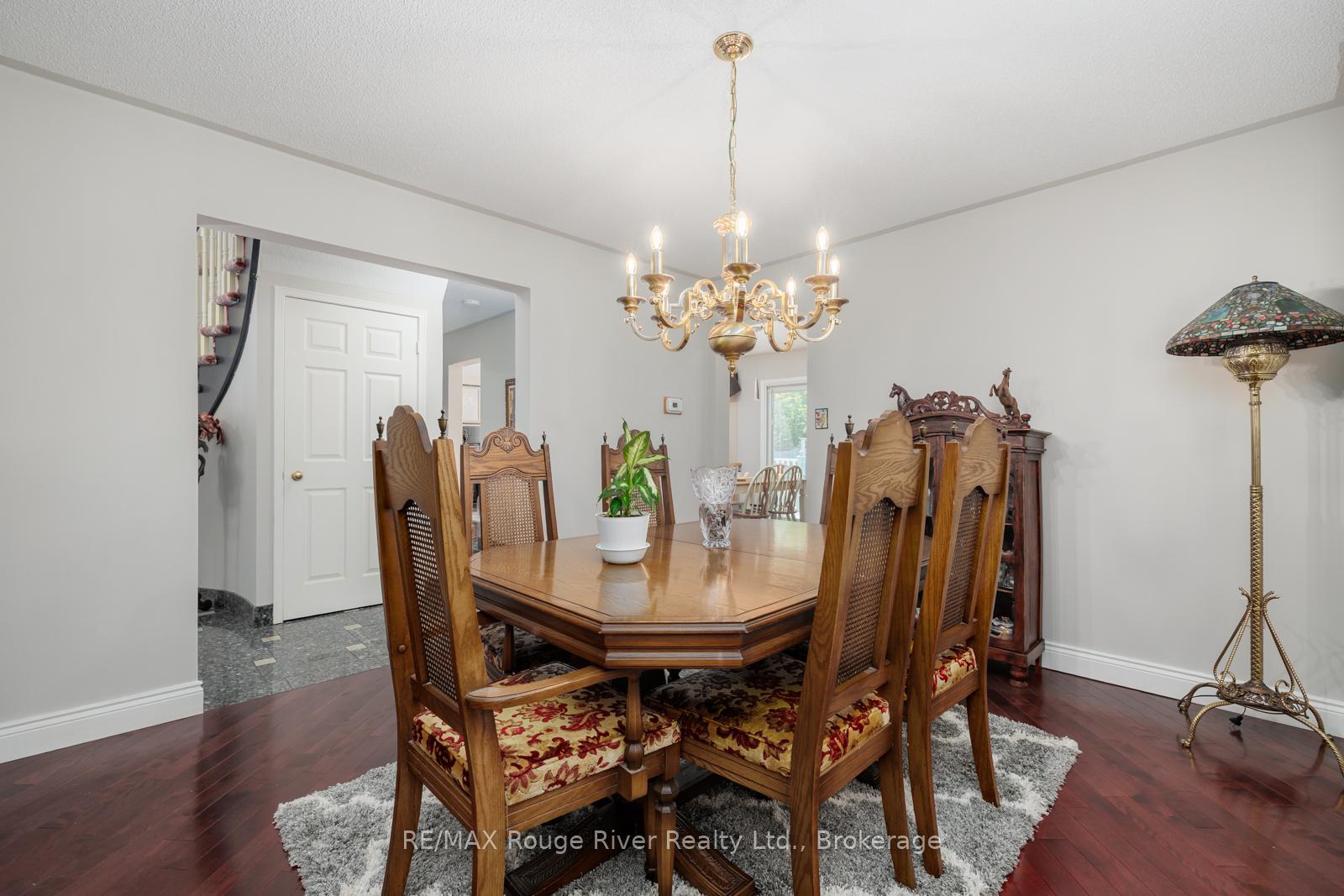 Photo 19 of 1106 Ridge Valley Drive, Oshawa, Pinecrest — HOMEH
