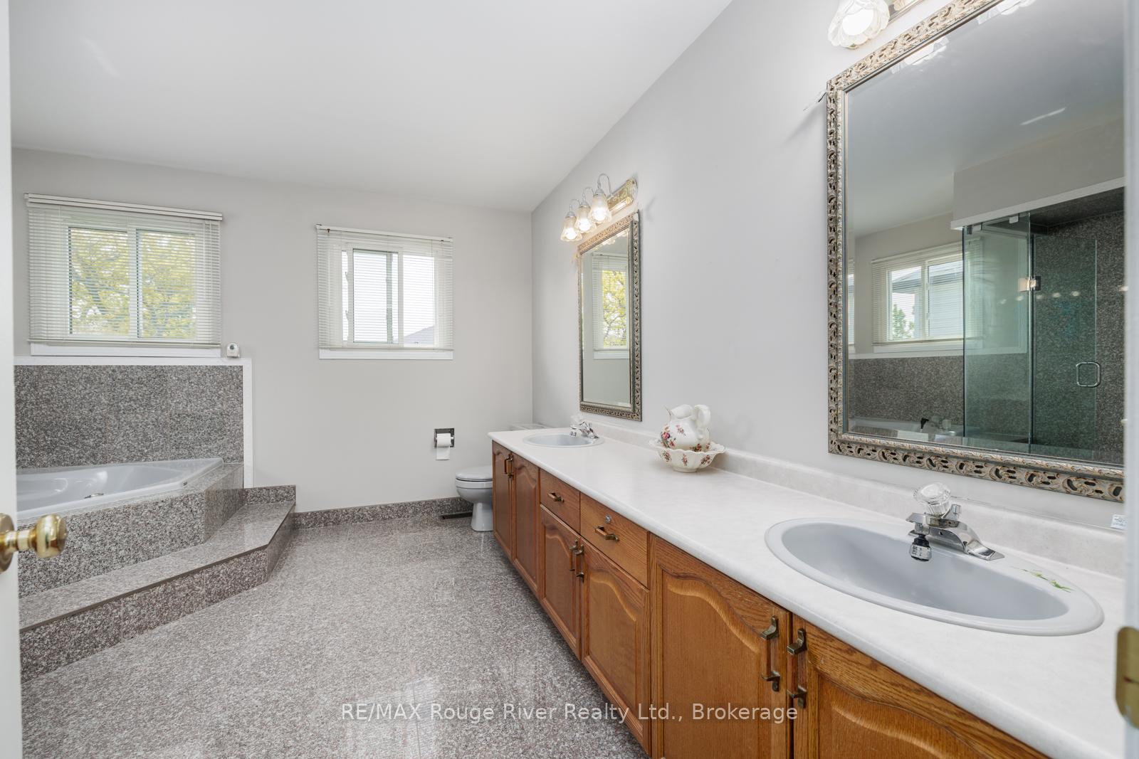 Photo 27 of 1106 Ridge Valley Drive, Oshawa, Pinecrest — HOMEH