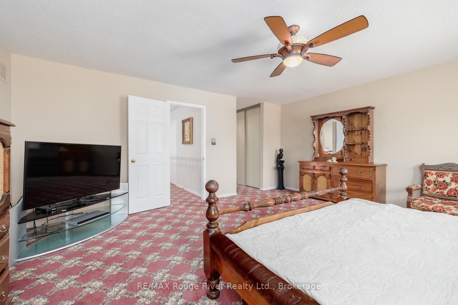 Photo 31 of 1106 Ridge Valley Drive, Oshawa, Pinecrest — HOMEH