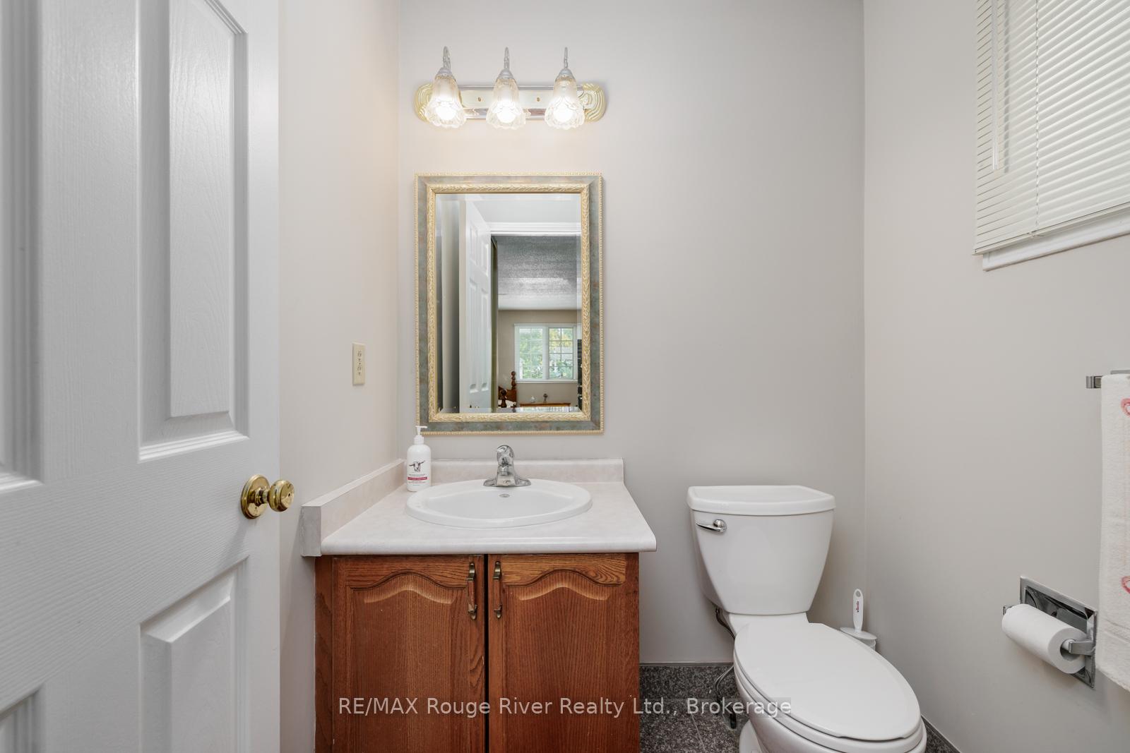 Photo 33 of 1106 Ridge Valley Drive, Oshawa, Pinecrest — HOMEH