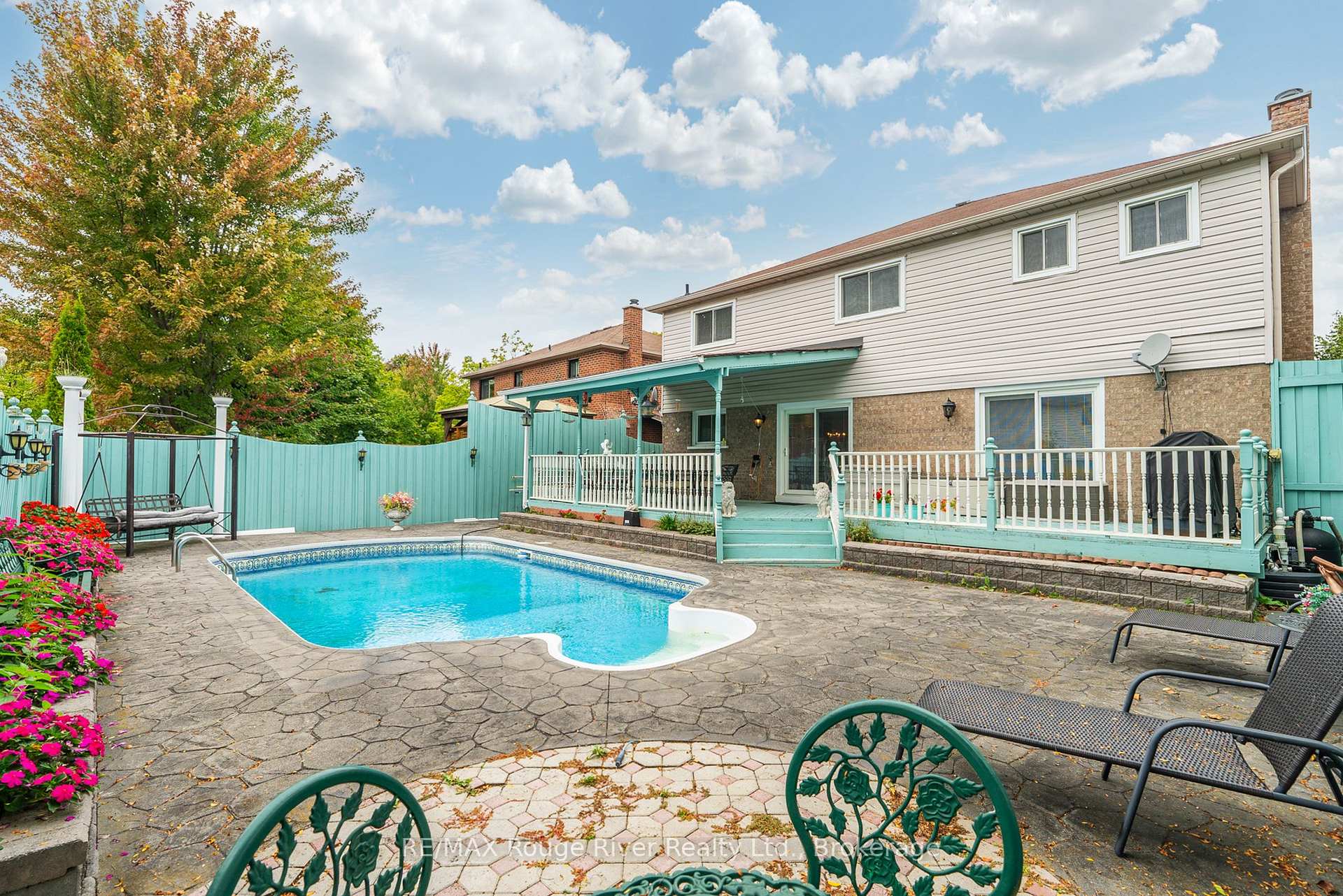 Photo 44 of 1106 Ridge Valley Drive, Oshawa, Pinecrest — HOMEH