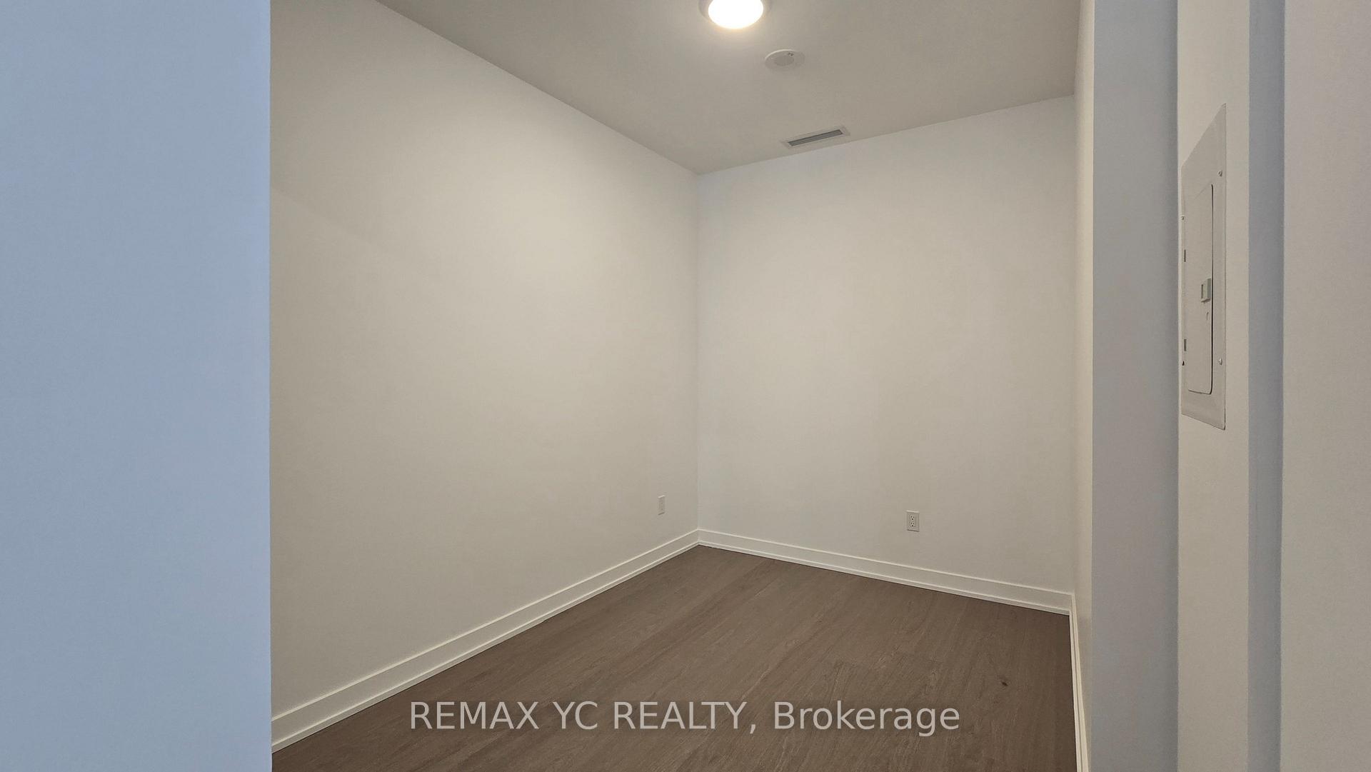 Photo 5 of Unit 831, 91 Montclair Avenue, Toronto, Forest Hill South — HOMEH