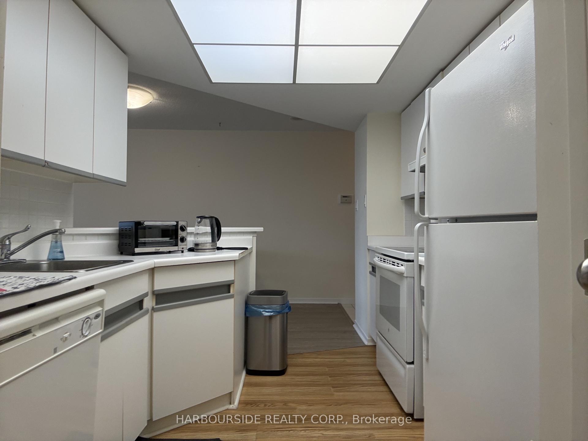 Photo 5 of Unit 2605, 1001 Bay Street, Toronto, Bay Street Corridor — HOMEH