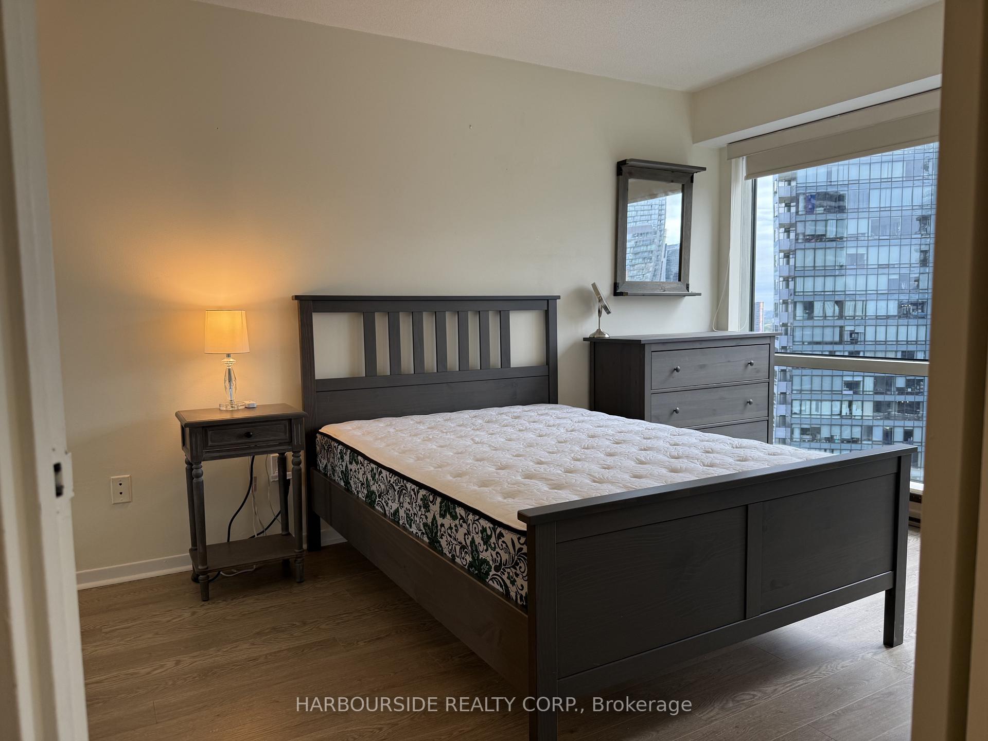 Photo 11 of Unit 2605, 1001 Bay Street, Toronto, Bay Street Corridor — HOMEH