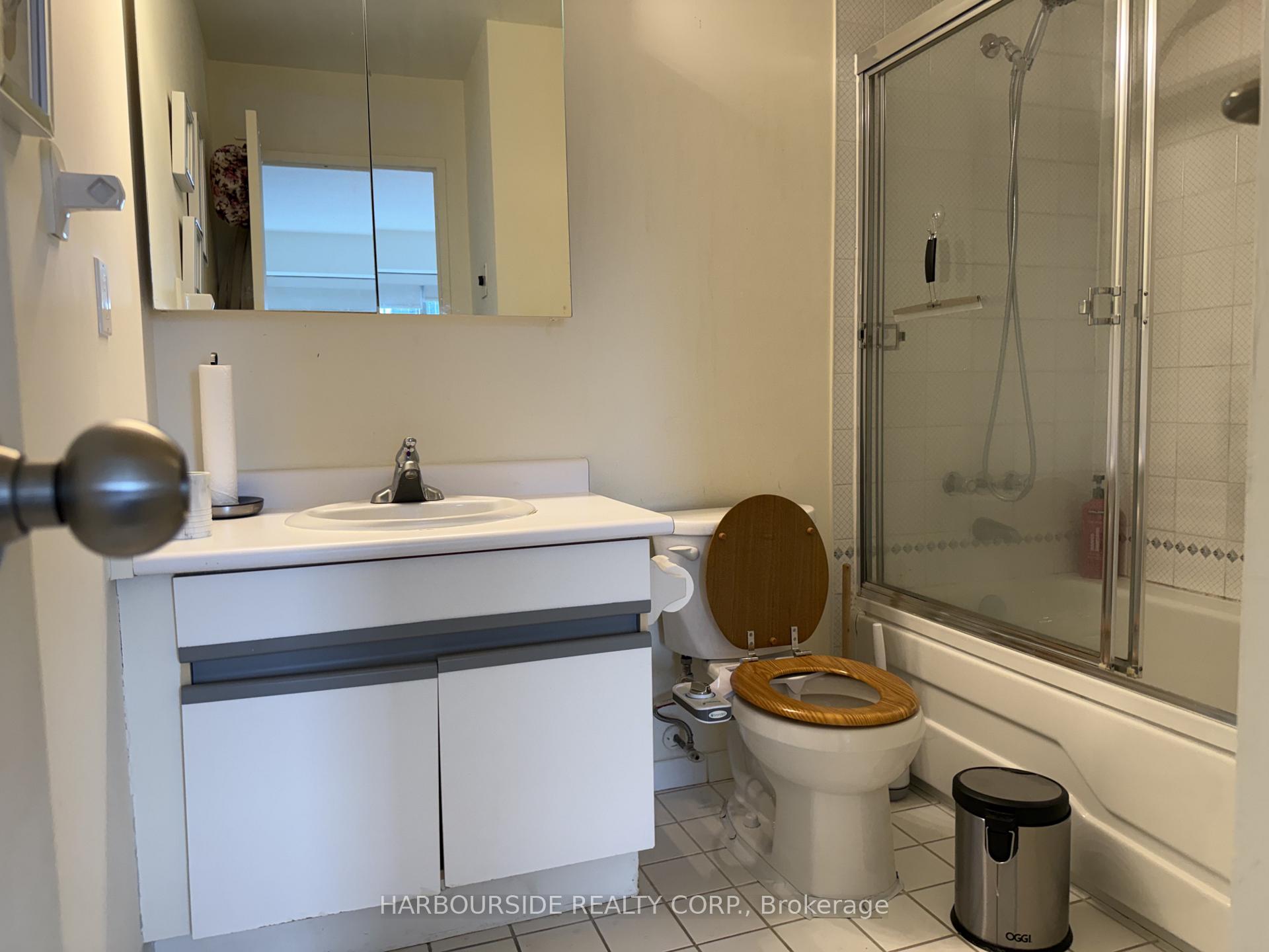 Photo 15 of Unit 2605, 1001 Bay Street, Toronto, Bay Street Corridor — HOMEH