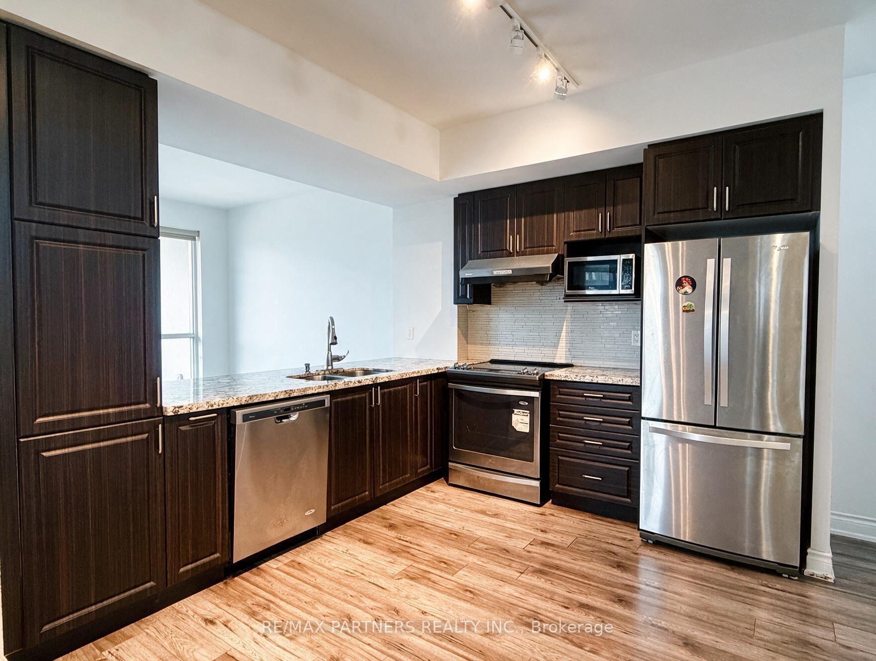 Photo 4 of Unit 605, 38 Cedarland Drive, Markham, Unionville — HOMEH