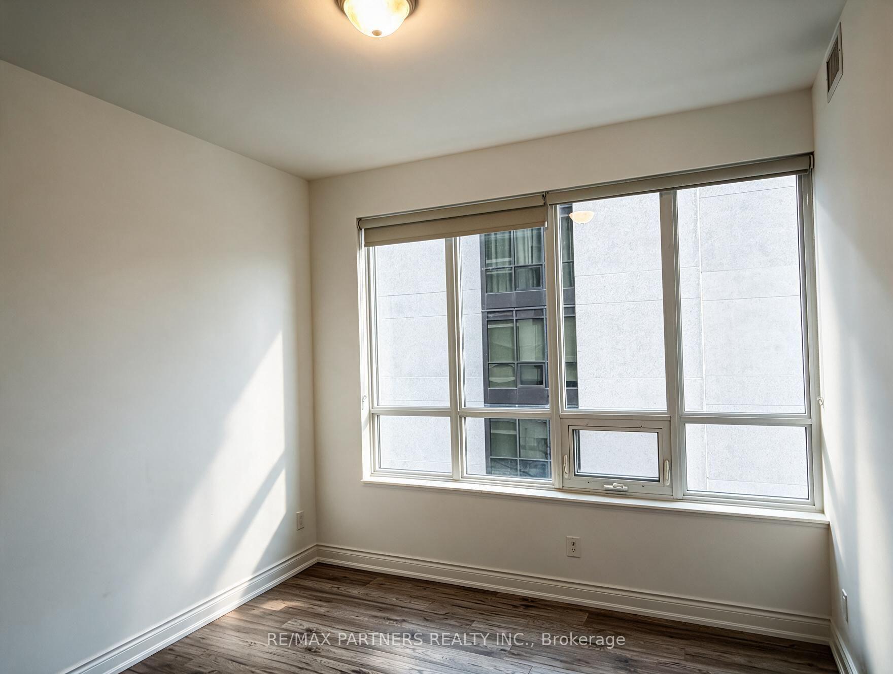Photo 6 of Unit 605, 38 Cedarland Drive, Markham, Unionville — HOMEH