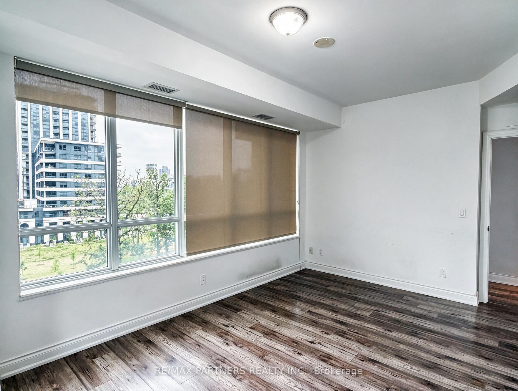 Photo 10 of Unit 605, 38 Cedarland Drive, Markham, Unionville — HOMEH