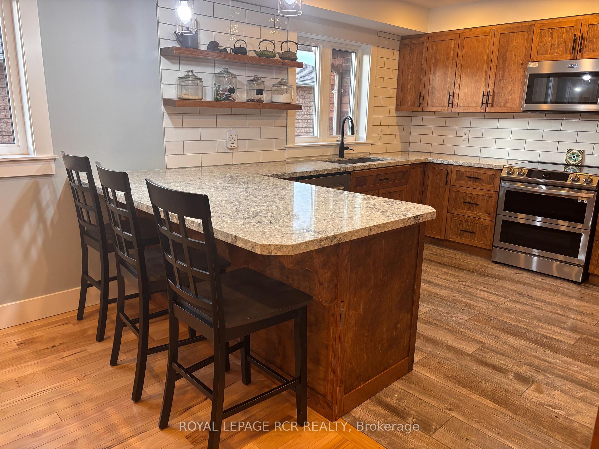 Photo 19 of 16 Loree Drive, Adjala-Tosorontio, Everett — HOMEH