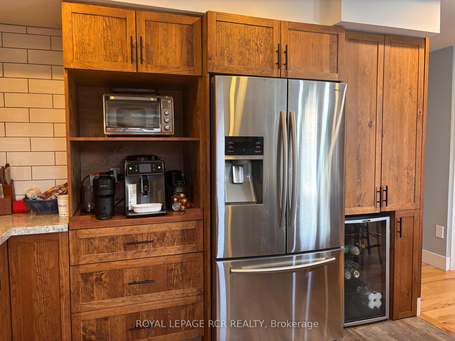 Photo 23 of 16 Loree Drive, Adjala-Tosorontio, Everett — HOMEH